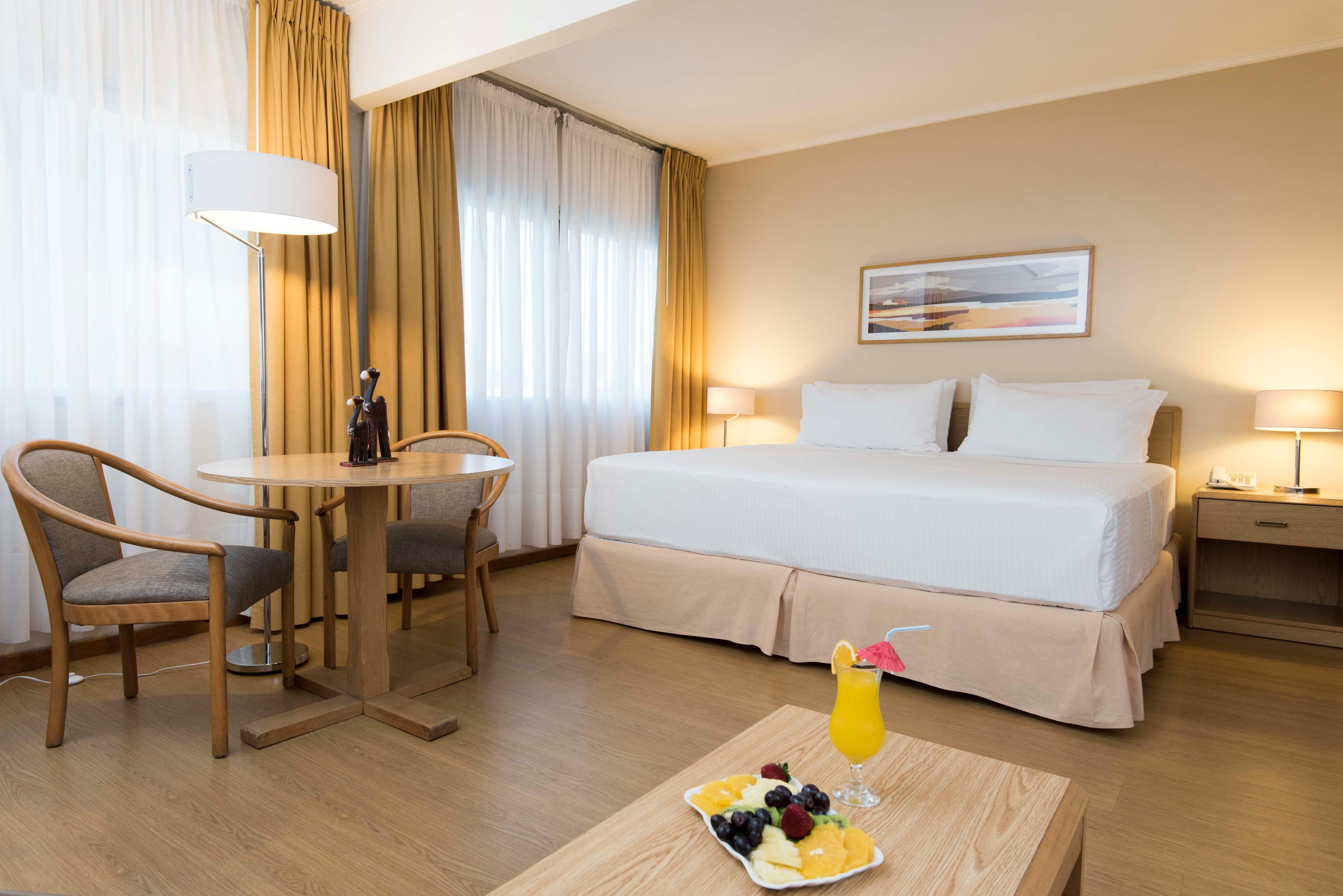 Holiday Inn Montevideo By Ihg Exteriör bild
